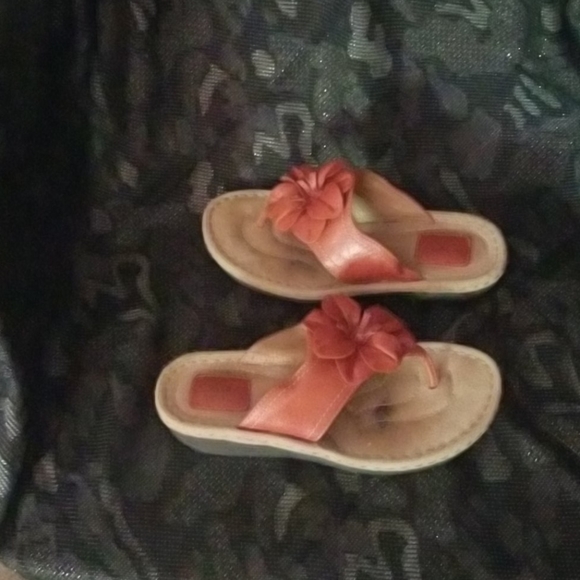 Sandals - Picture 2 of 3